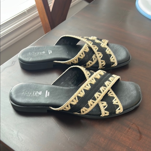 Lottini Made in Italy Leather Black Beige CrissCross Rafia Trim Leather Sandals - Picture 3 of 17